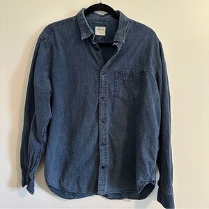 Gap Men's Blue Dotted Denim Shirt